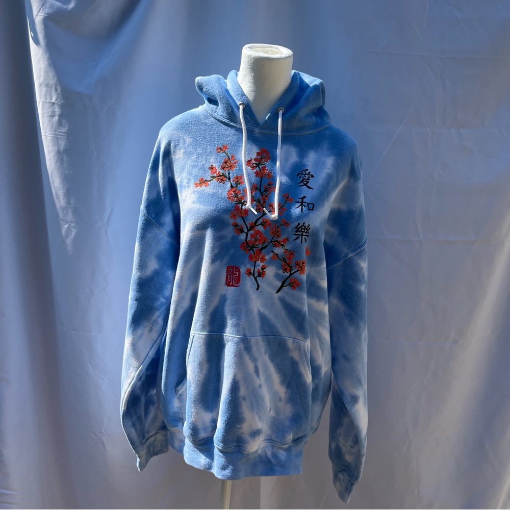 Bowery Supply Co. Light Blue Cherry Blossom Hoodie Size Large